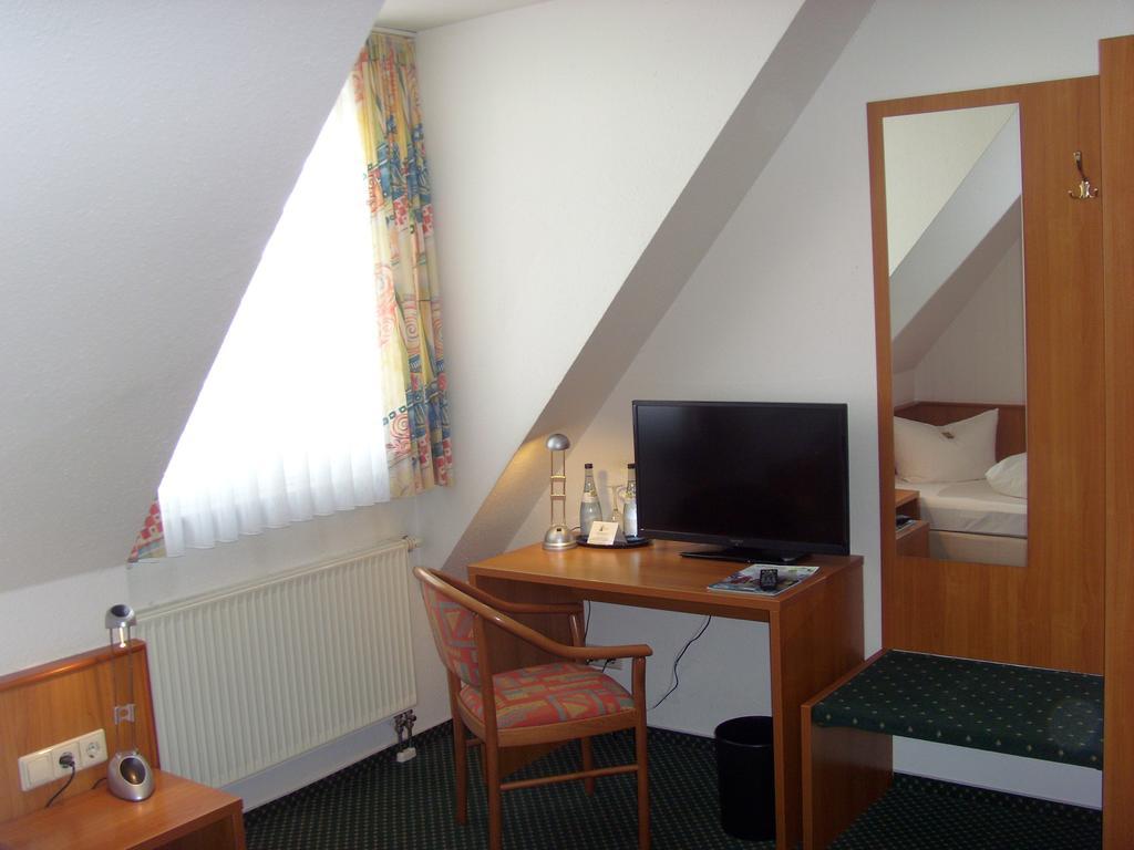 Hotel&Restaurant Engel Herbertingen Zimmer foto