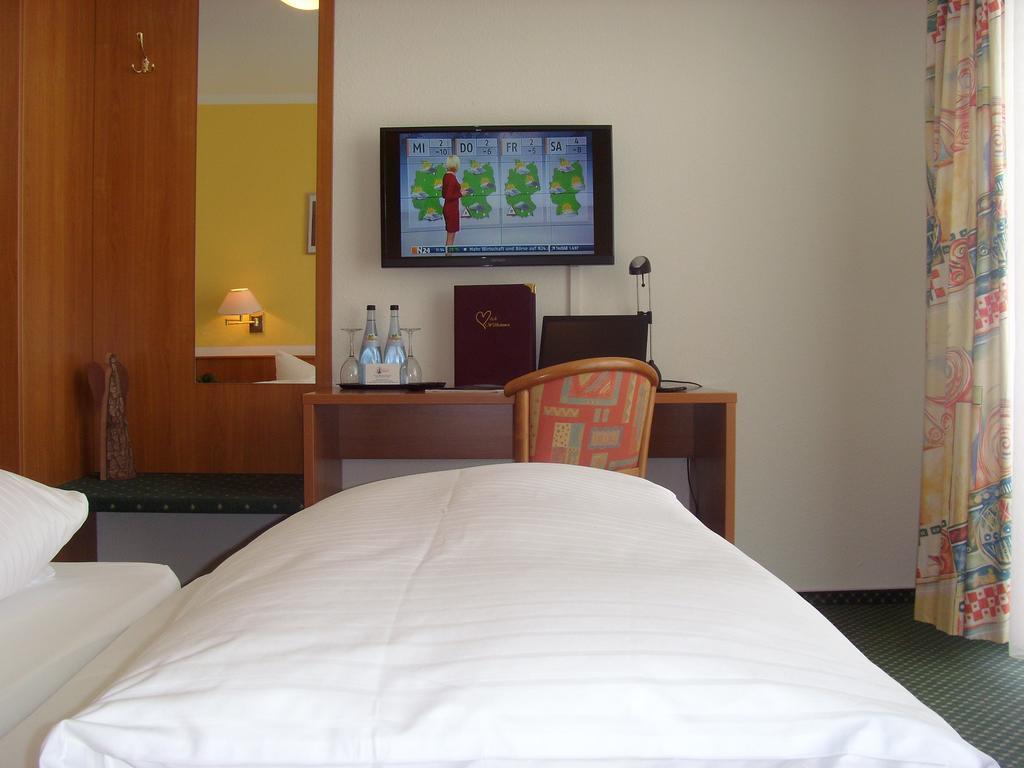 Hotel&Restaurant Engel Herbertingen Zimmer foto